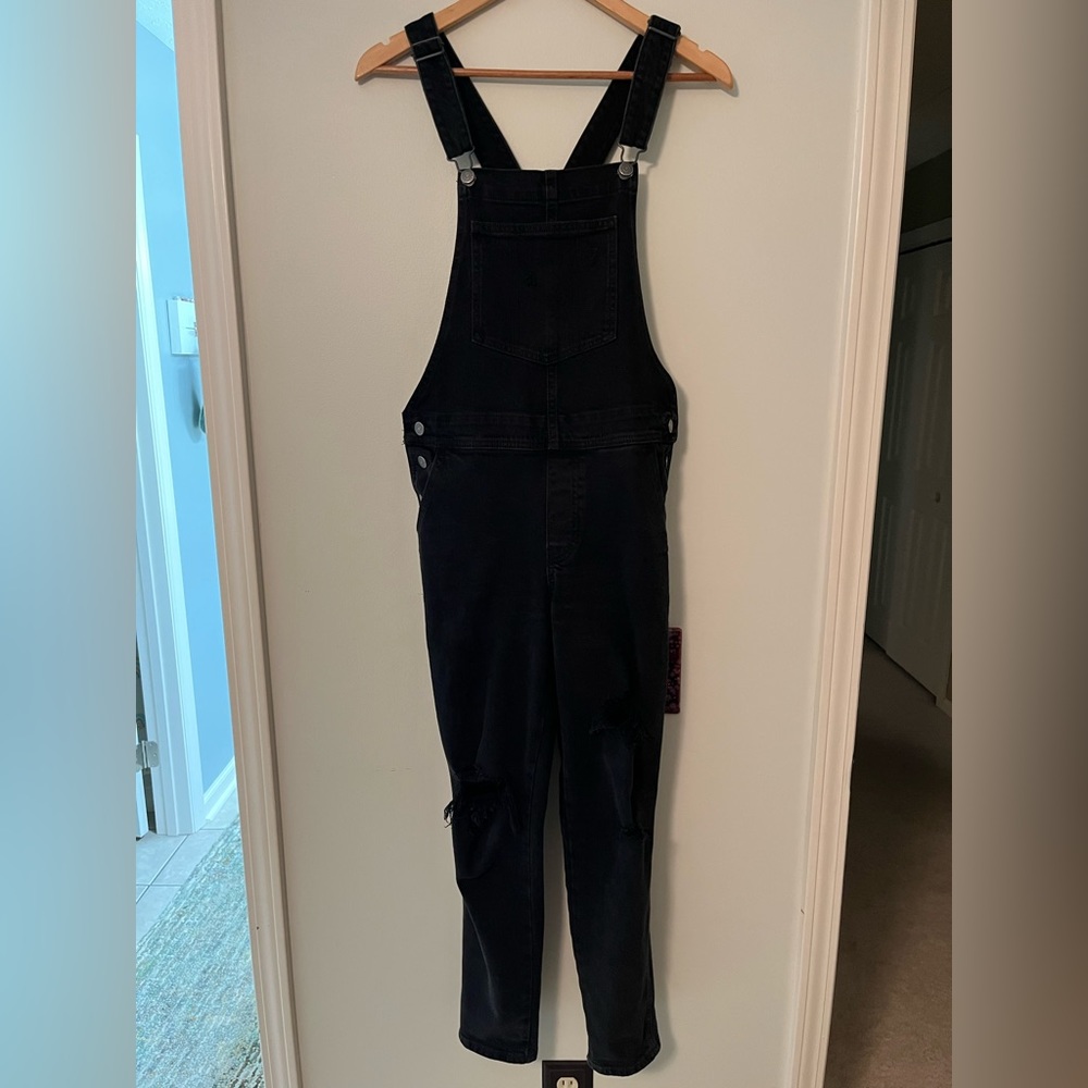 Old Navy OG Straight Black-Wash Ripped Jean Overalls for Women, size 2